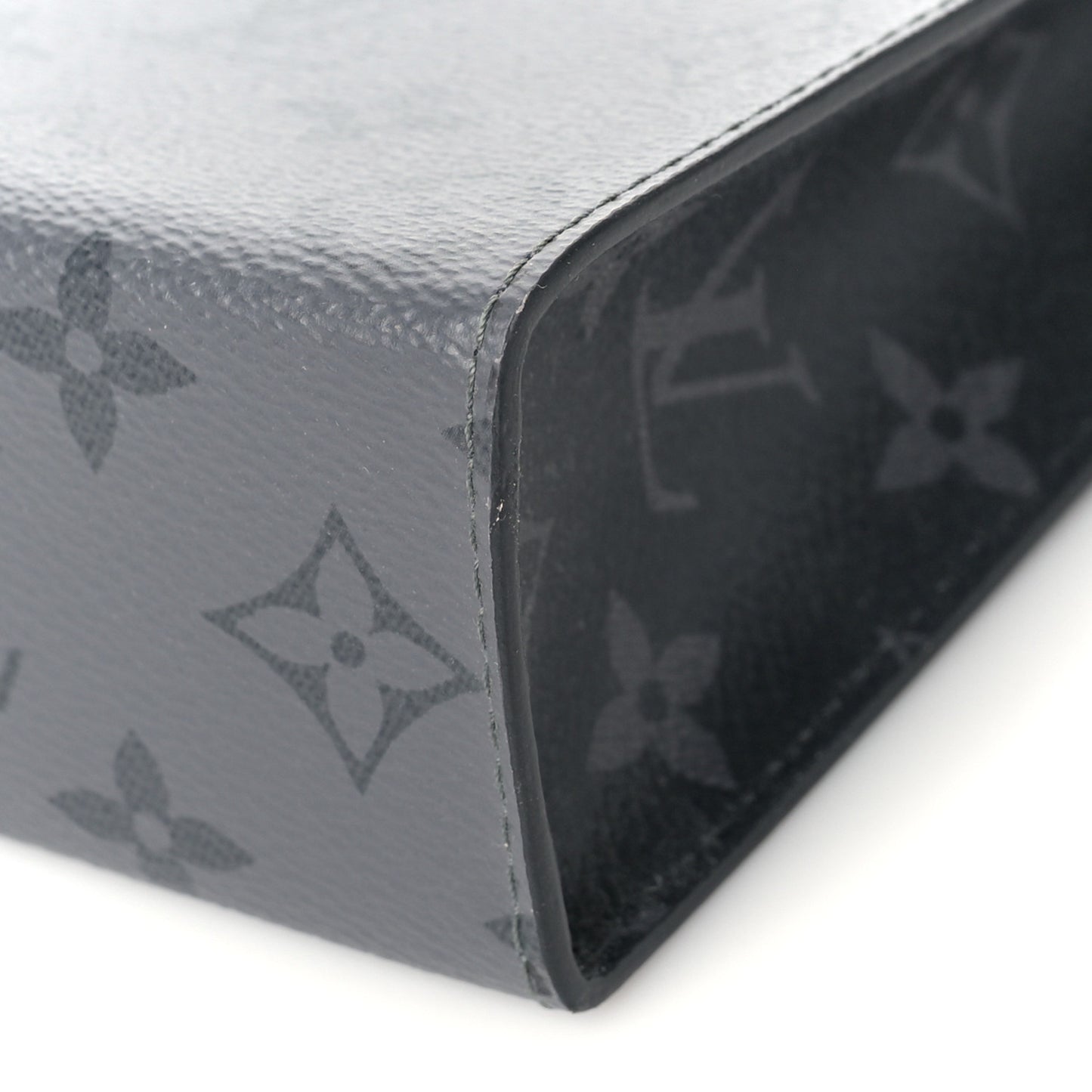 Monogram Eclipse Reverse Pochette Voyage MM
