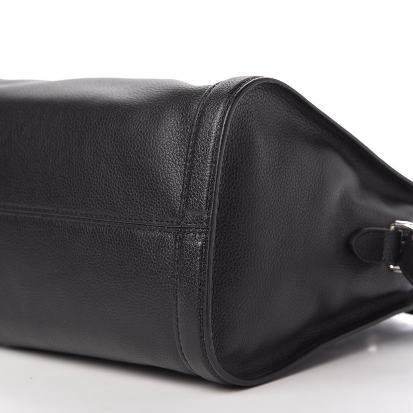 Pebbled Calfskin Small Skull Padlock Zip Around Tote Black