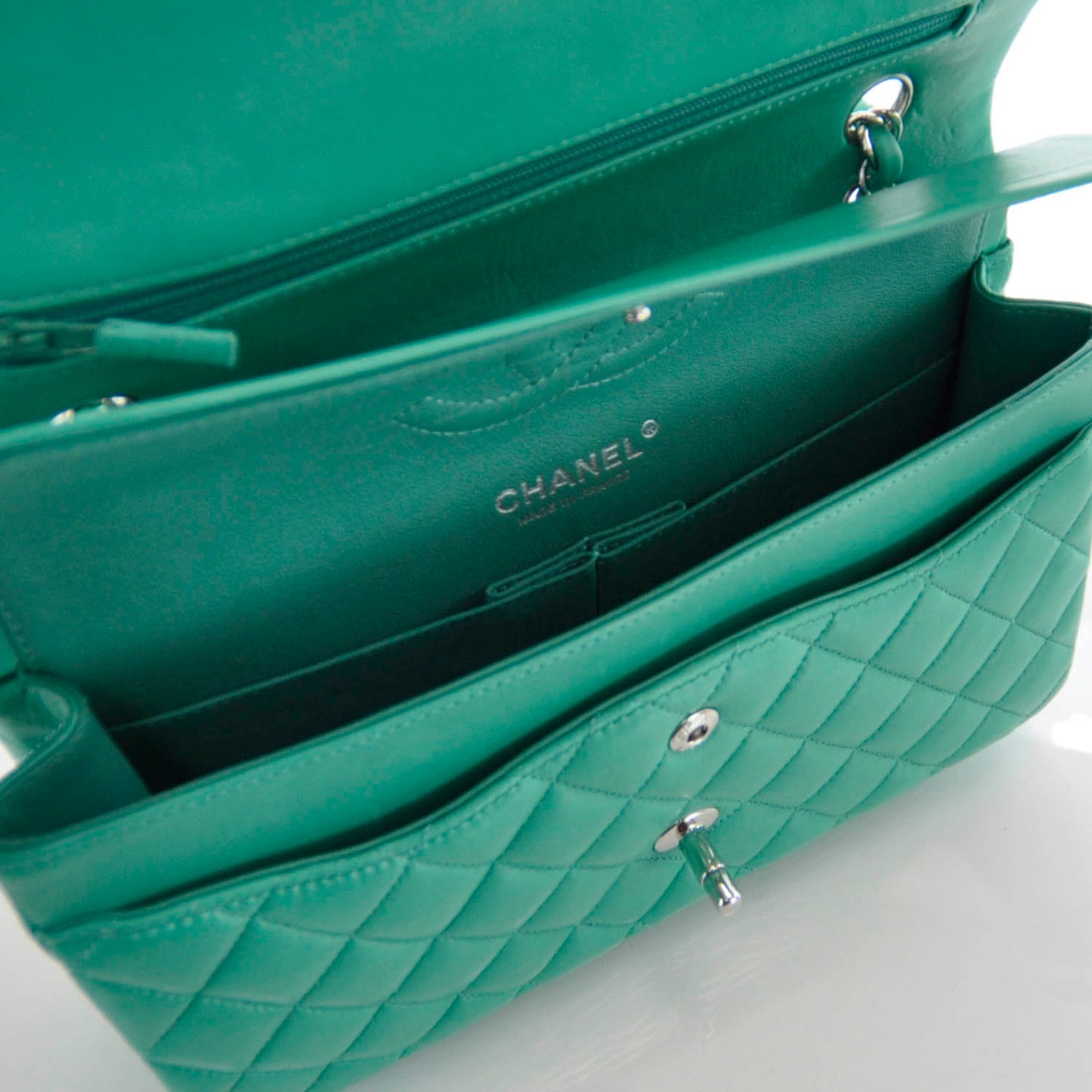 Lambskin Medium Double Flap Menthe Green