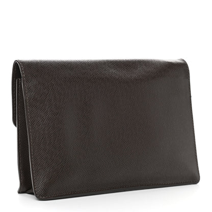 Louis Vuitton Taiga Pochette Belaia Grizzli 3 of 10