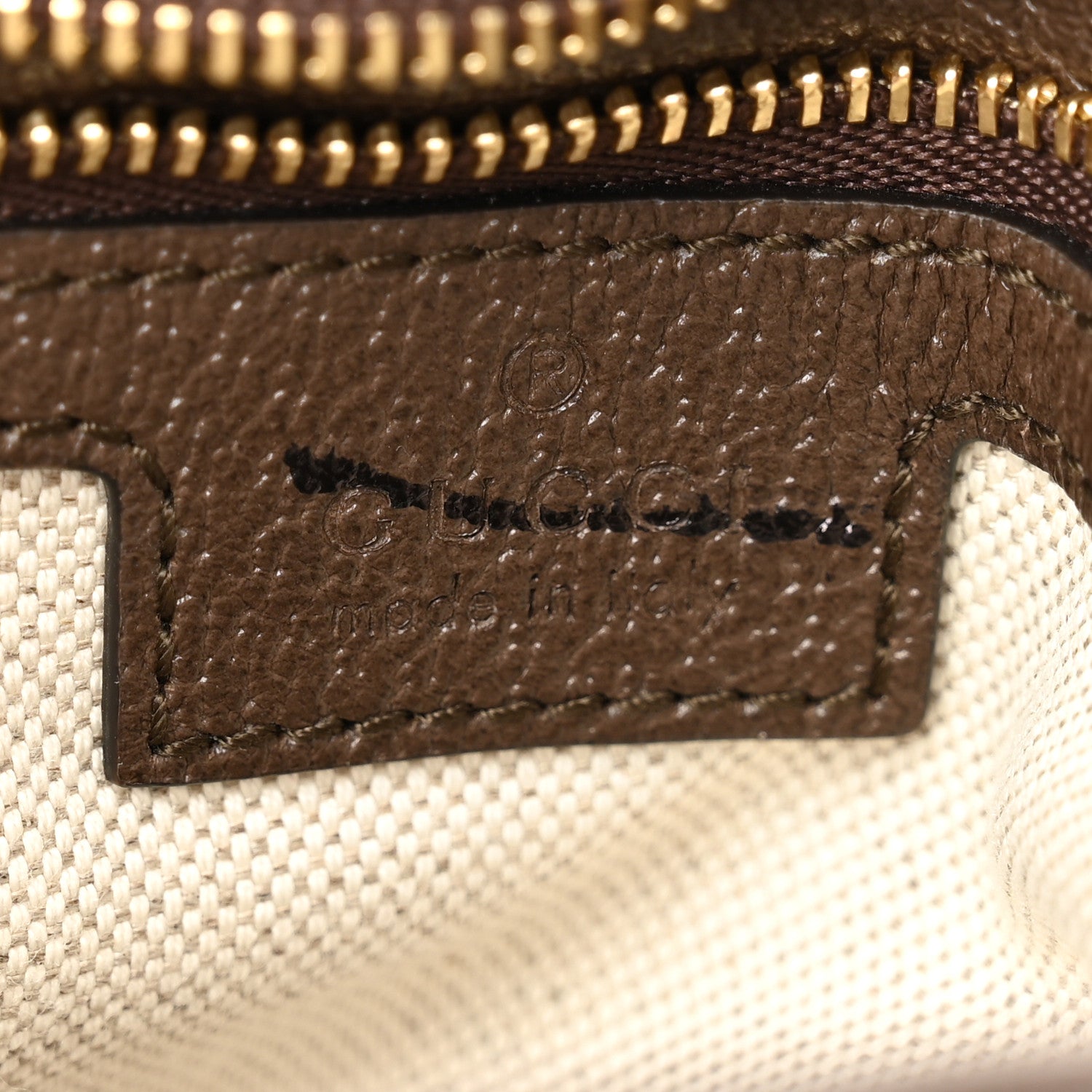 Gucci GG Supreme Monogram Textured Dollar Calfskin Web Medium
