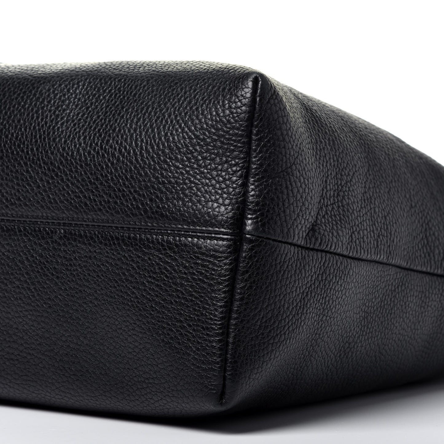 London Grainy Calfskin Medium Cale Hobo Black