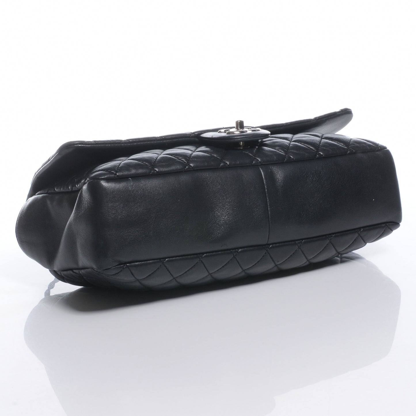 Lambskin Jumbo Coco Rain Flap Black