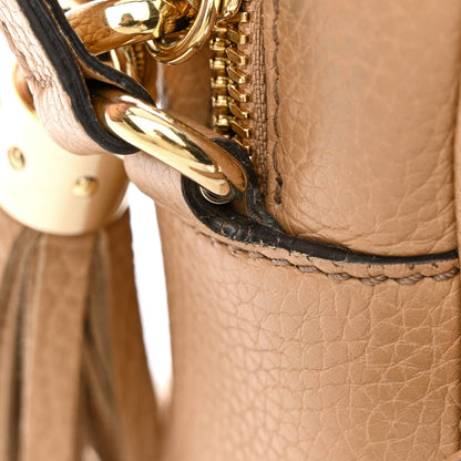 Gucci Pebbled Calfskin Small Soho Disco Bag Camelia 11 of 12