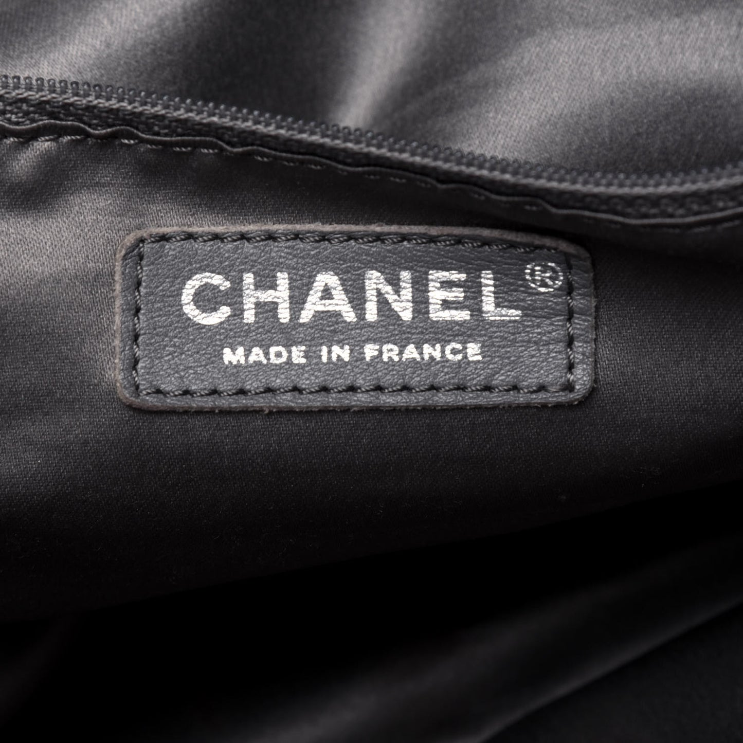 Calfskin Large Rock and Chain Flap Black