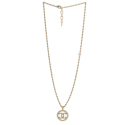 Chanel Pearl CC Round Pendant Necklace Gold 3 of 4