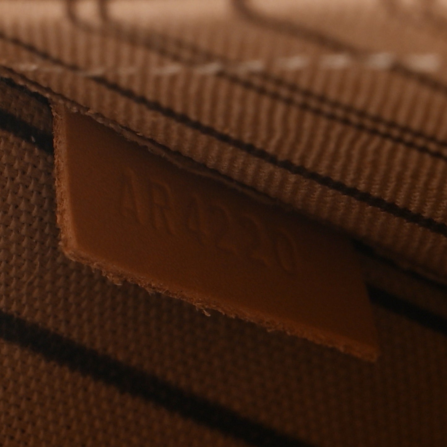 Monogram Game On Neverfull MM Pochette