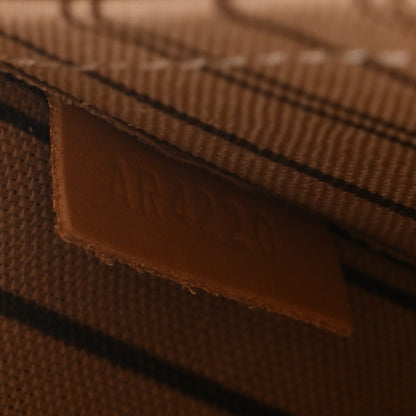 Louis Vuitton Monogram Game On Neverfull MM Pochette 7 of 10