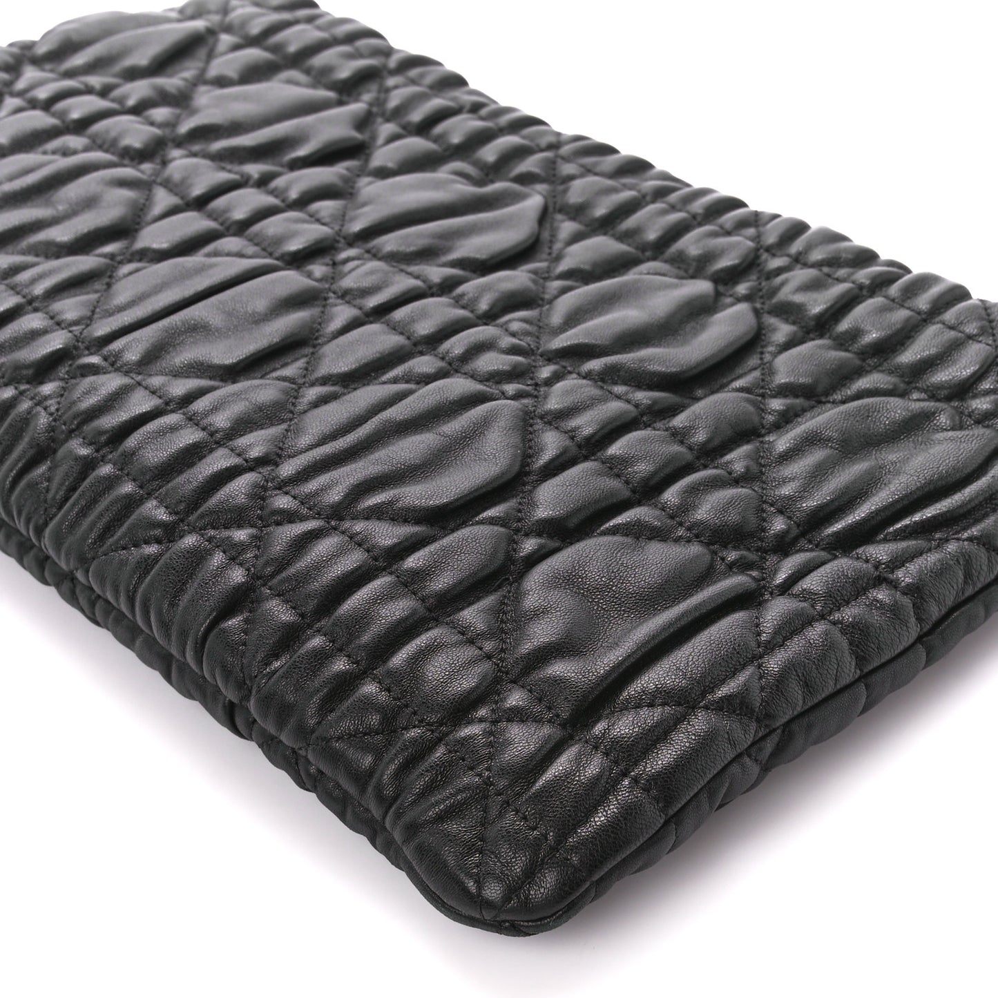 Lambskin Cannage Pouch Black