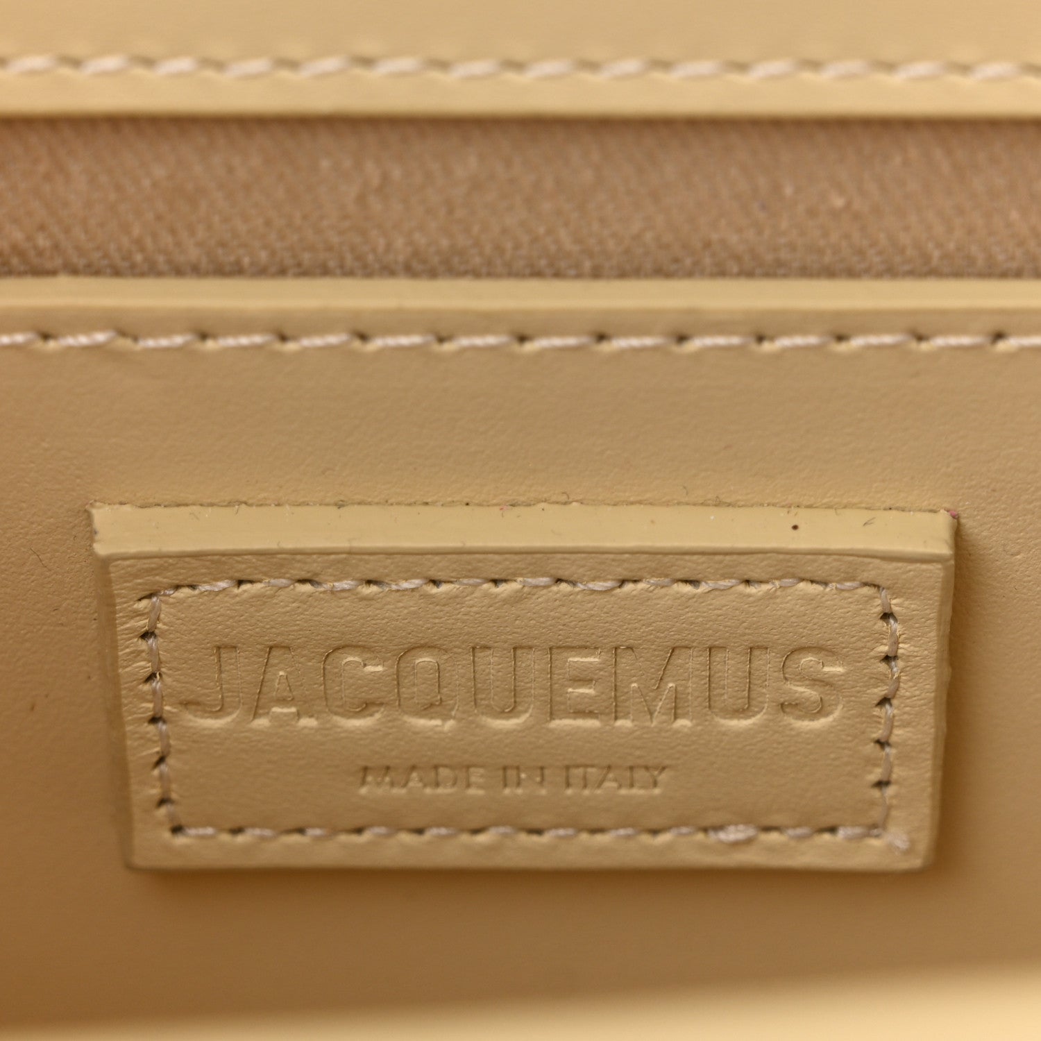 Jacquemus Smooth Calfskin Le Grand Bambino Ivory 1906110
