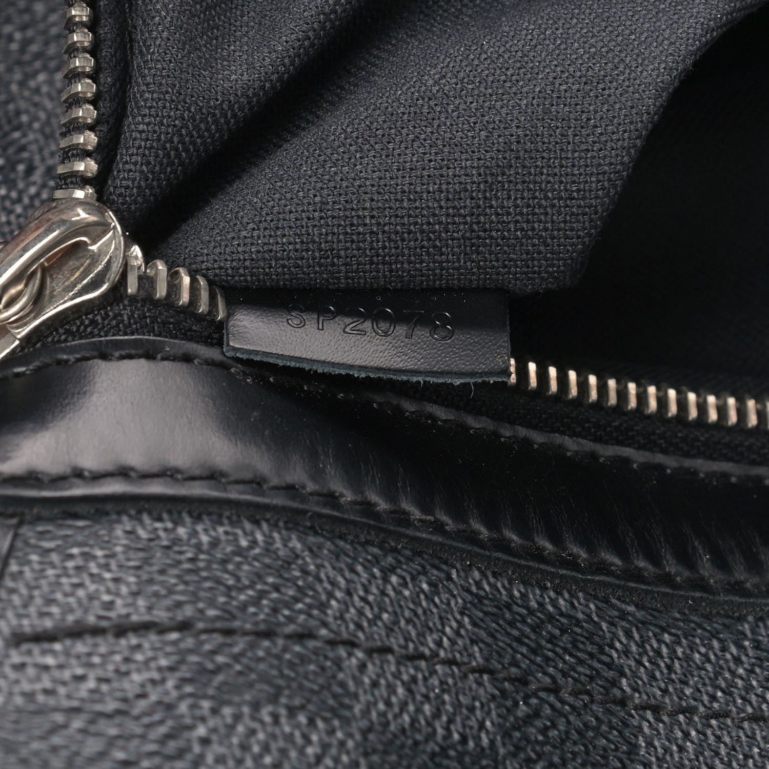 Louis Vuitton Damier Graphite Daniel GM 6 of 11