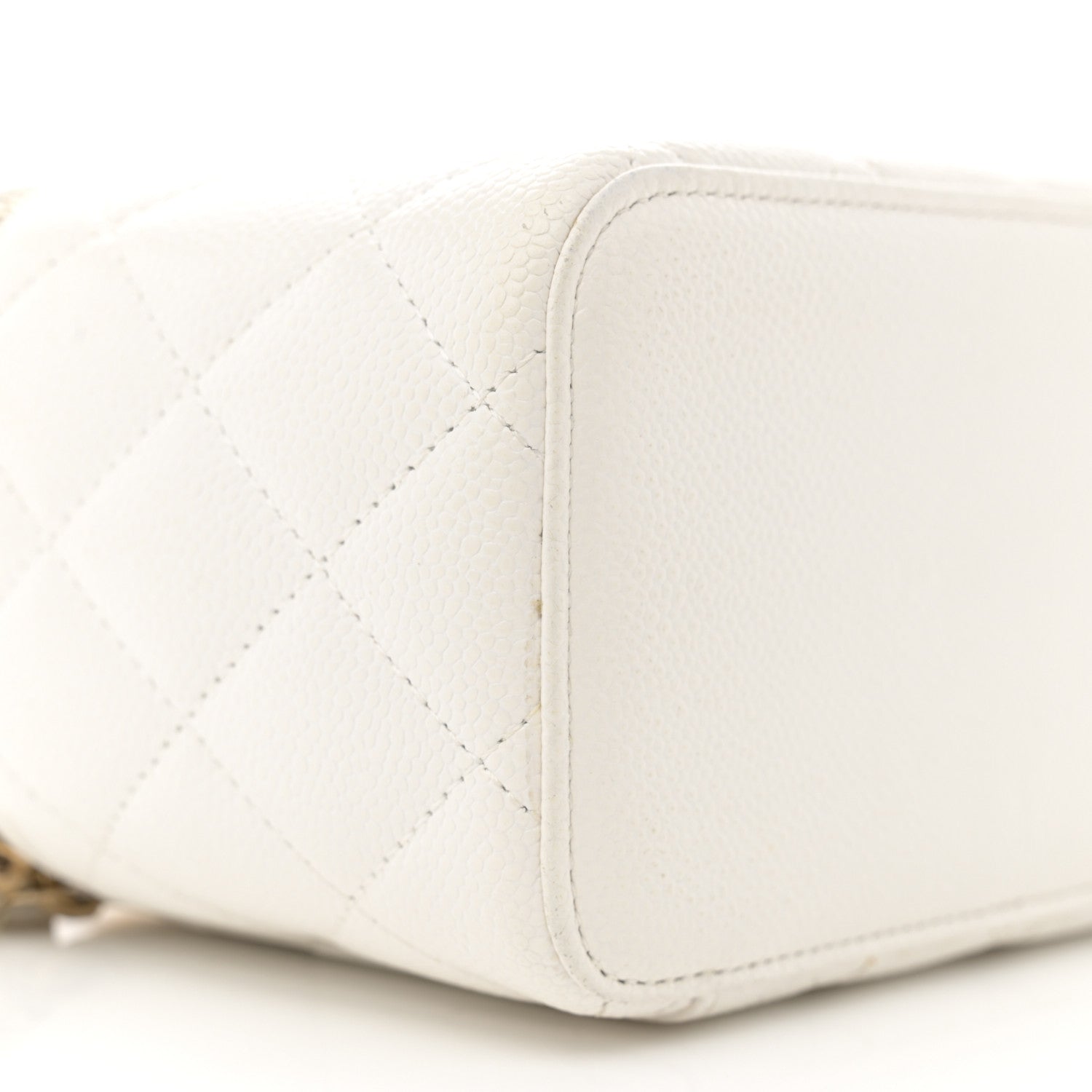 Chanel Shiny Caviar Quilted Pick Me Up Vanity Case White 9 of 17
