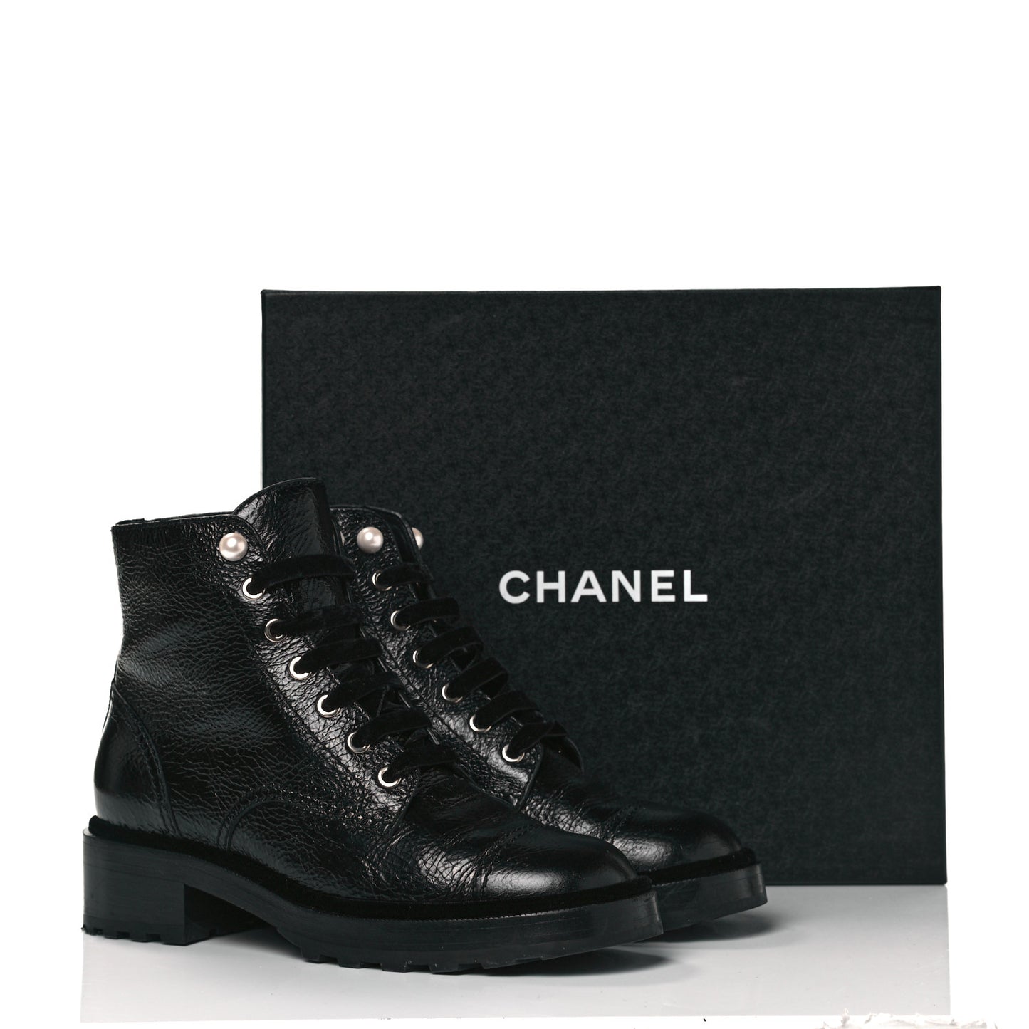 Shiny Calfskin Velvet Pearl Combat Short Boots 39.5 Black