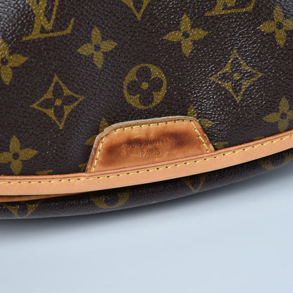 Louis Vuitton Monogram Menilmontant MM 7 of 8