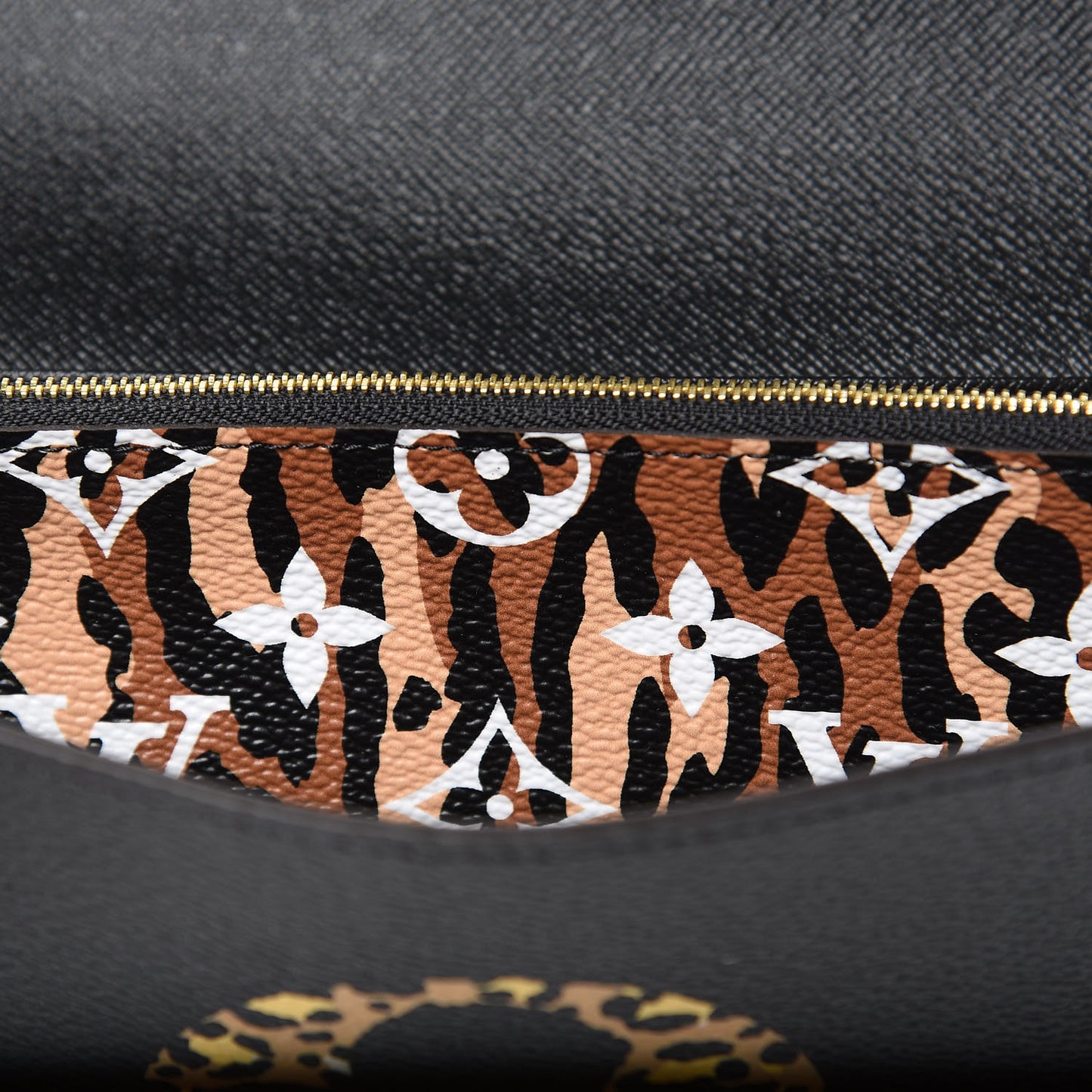 Monogram Giant Jungle Sarah Wallet Black