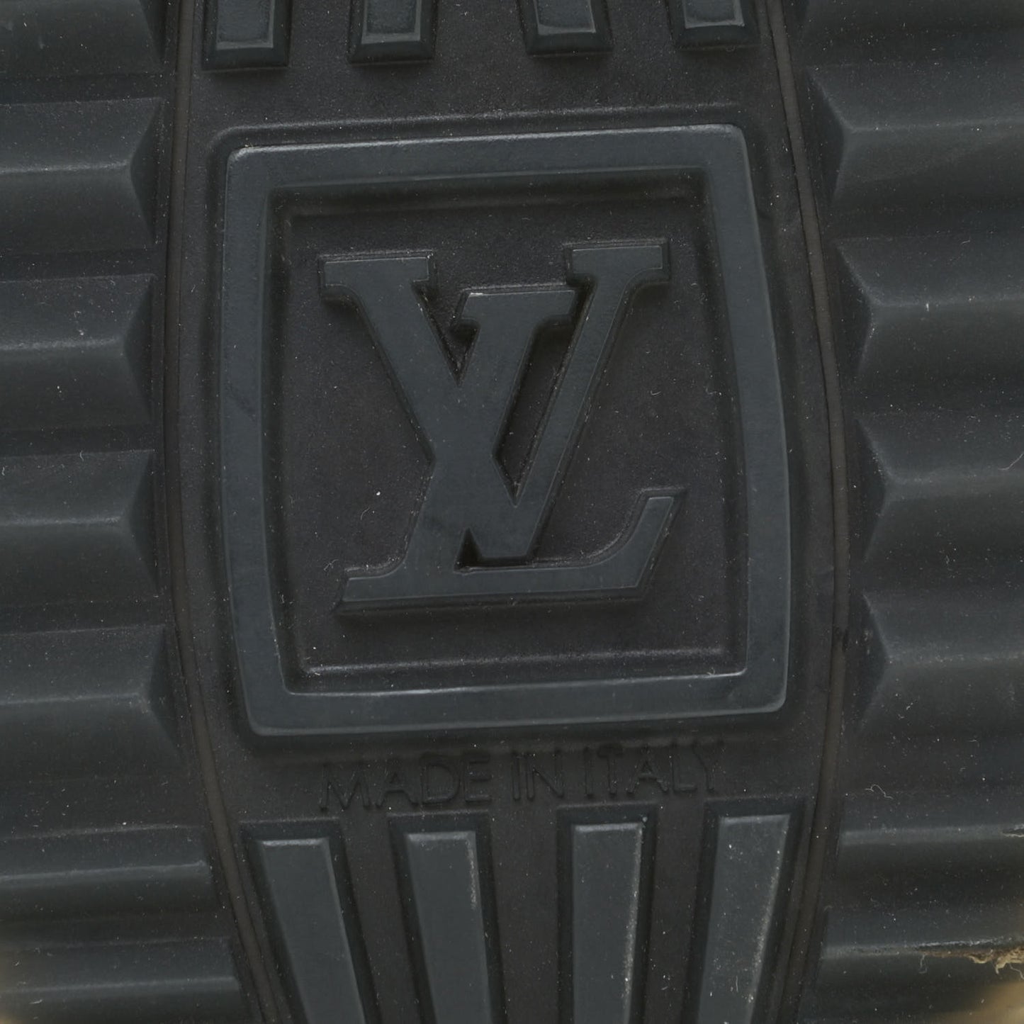 Suede Monogram Run Away Sneakers 38 Black