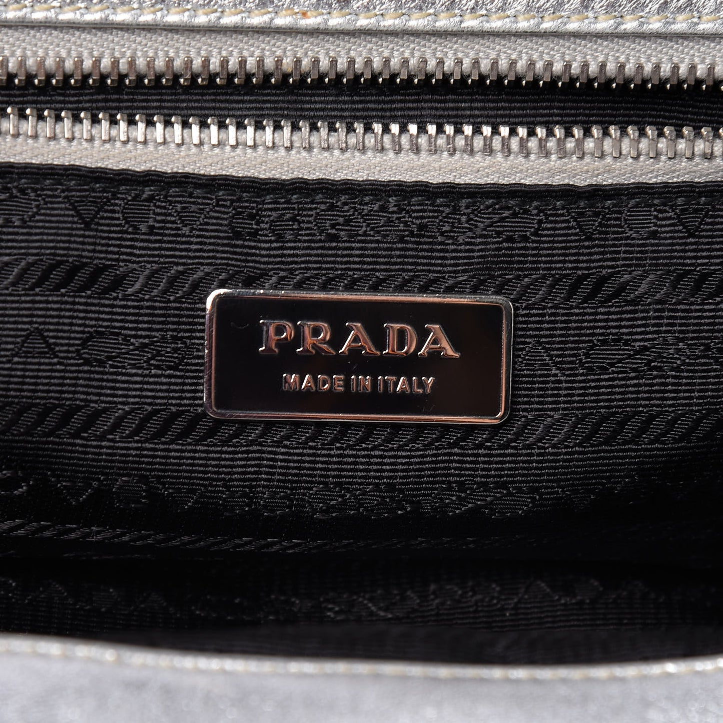 Nappa Dressy Gaufre Frame Tote Argento