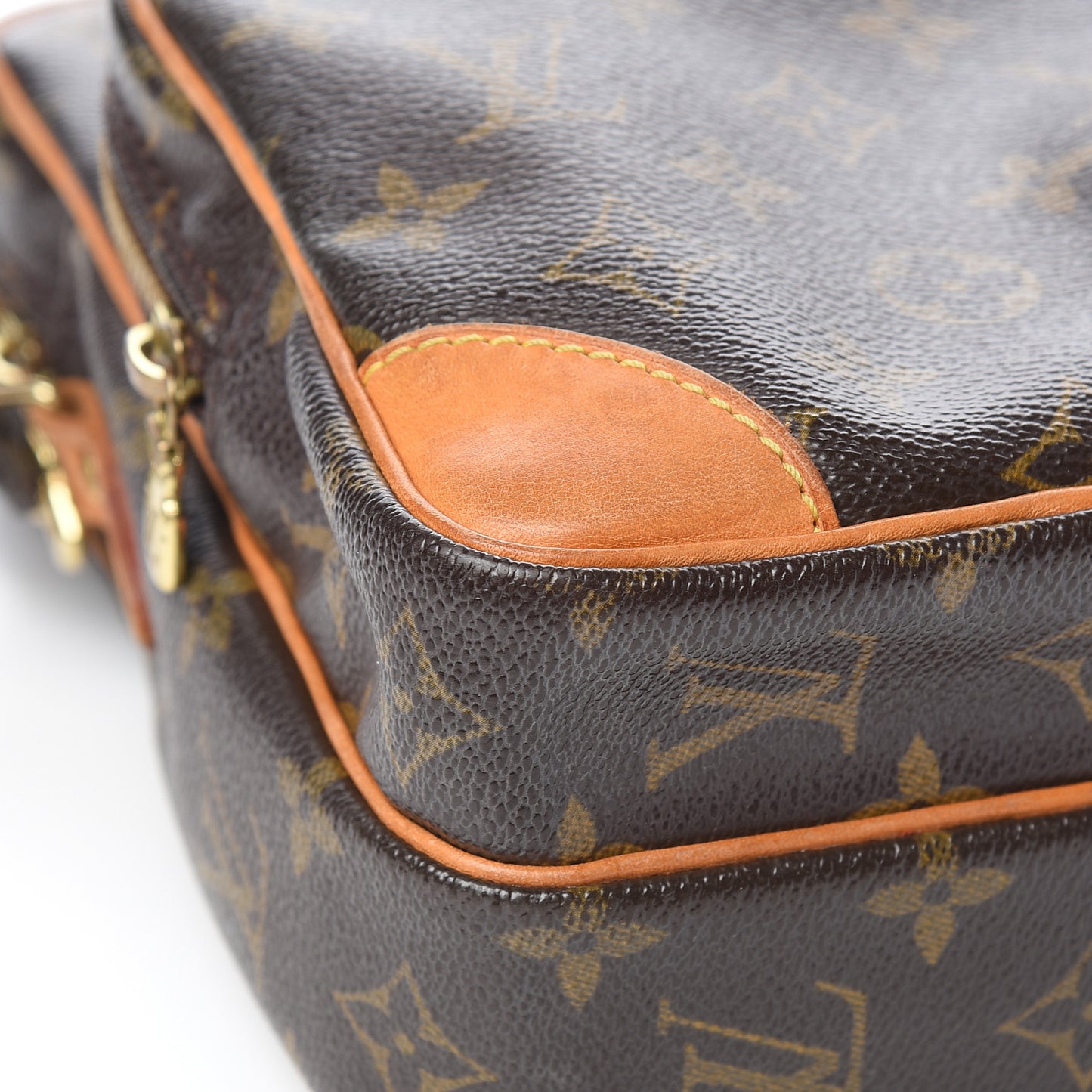 Monogram Amazone