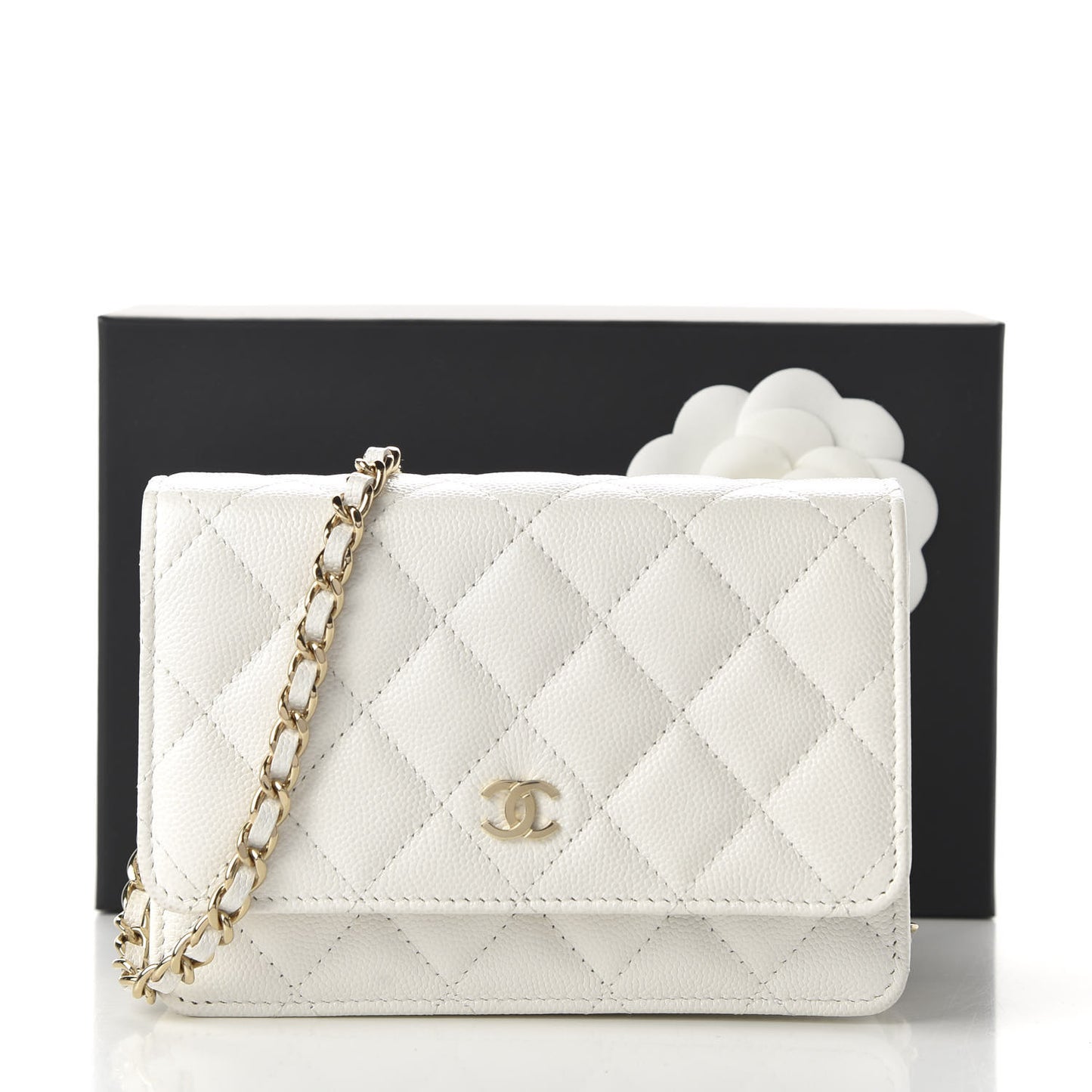 Caviar Quilted Mini Wallet On Chain WOC White