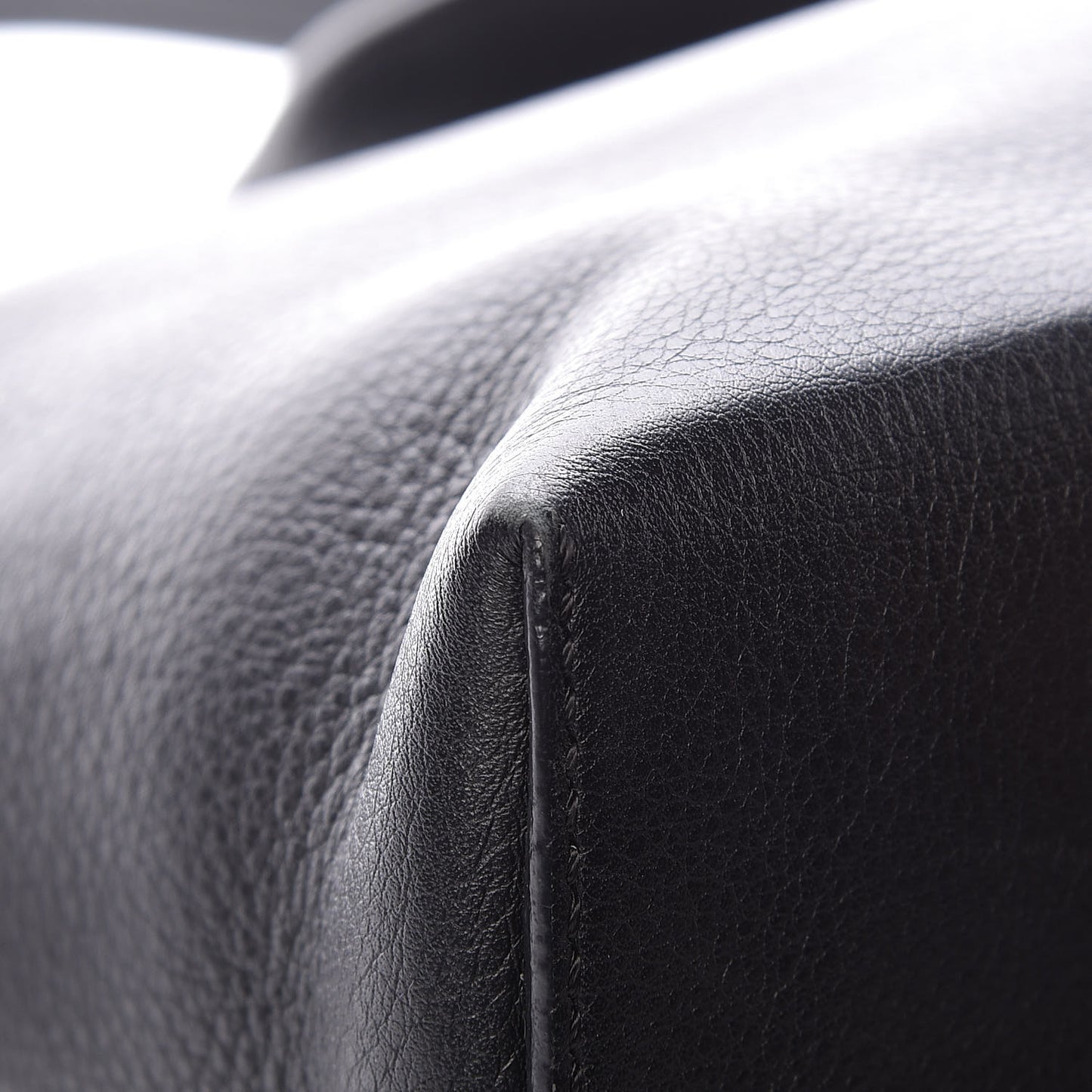 Vitello Dolce Marmol Medium By The Way Boston Bag Black