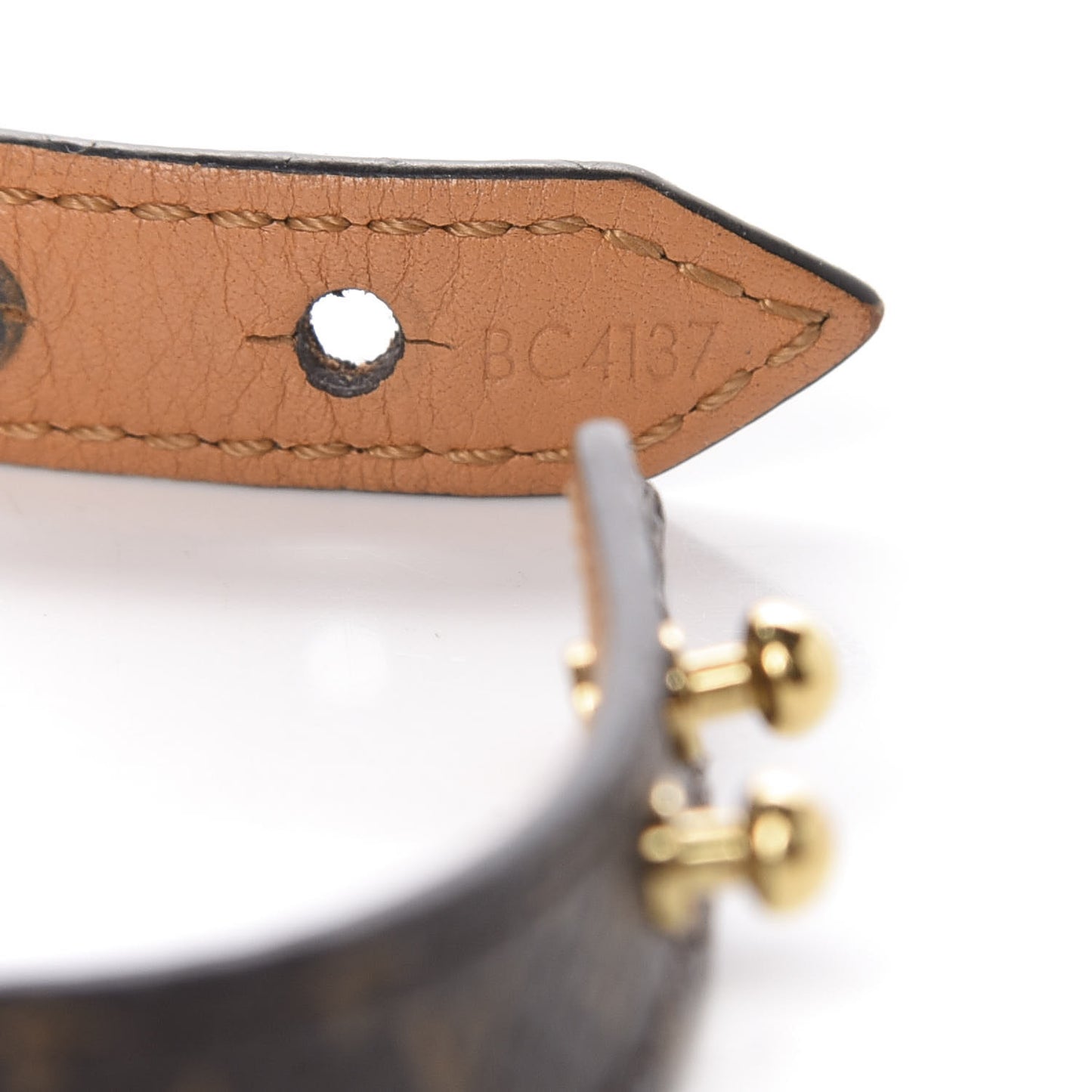 Monogram Essential V Bracelet 19