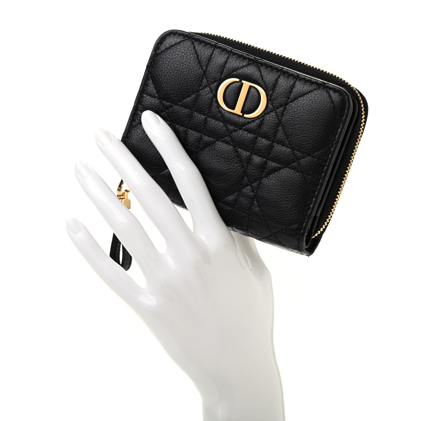 Grained Calfskin Supple Cannage Caro Scarlet Zipped Wallet Black