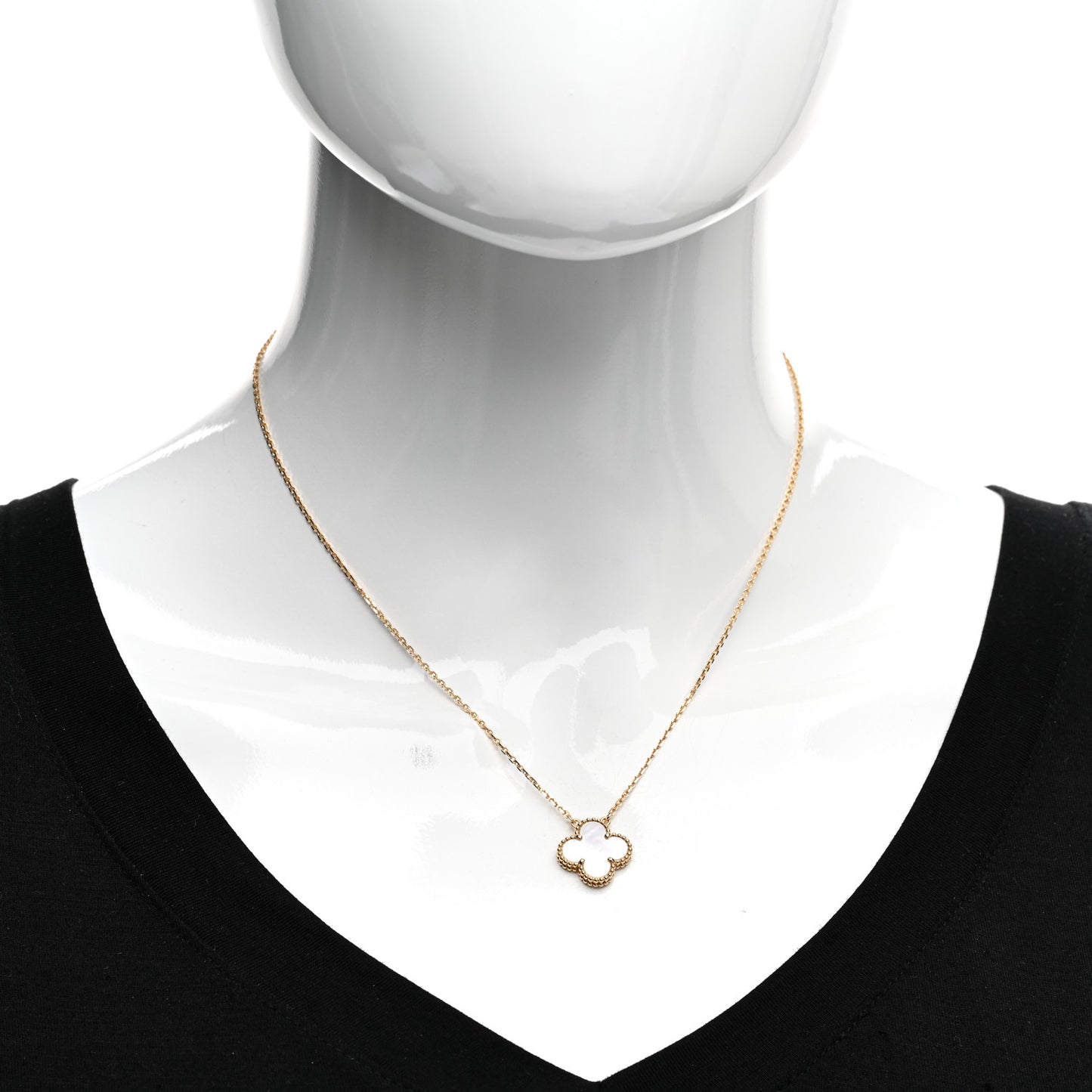 18K Yellow Gold Mother of Pearl Vintage Alhambra Pendant Necklace