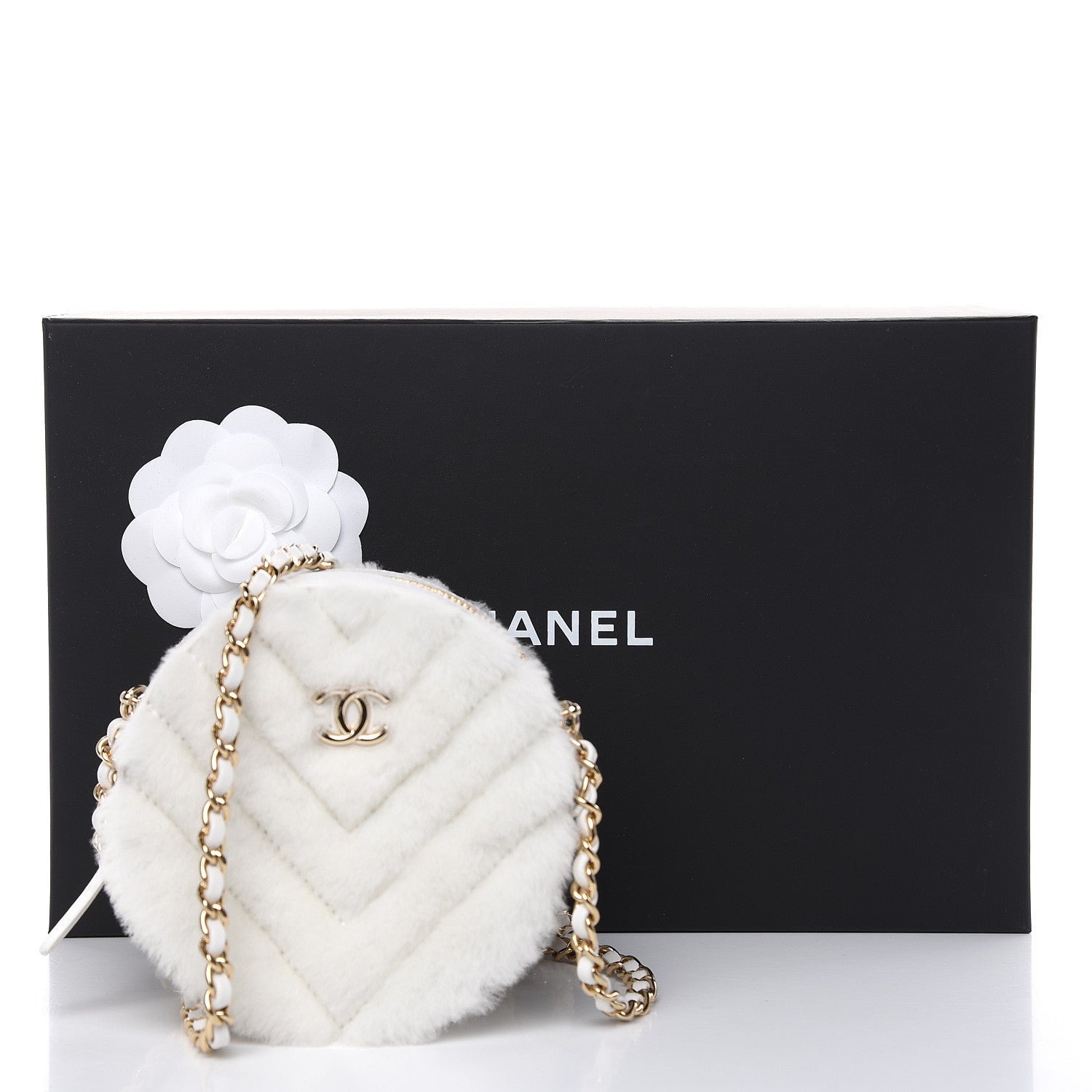 Chanel Fur Chevron Quilted Round Clutch With Chain White 10 of 10