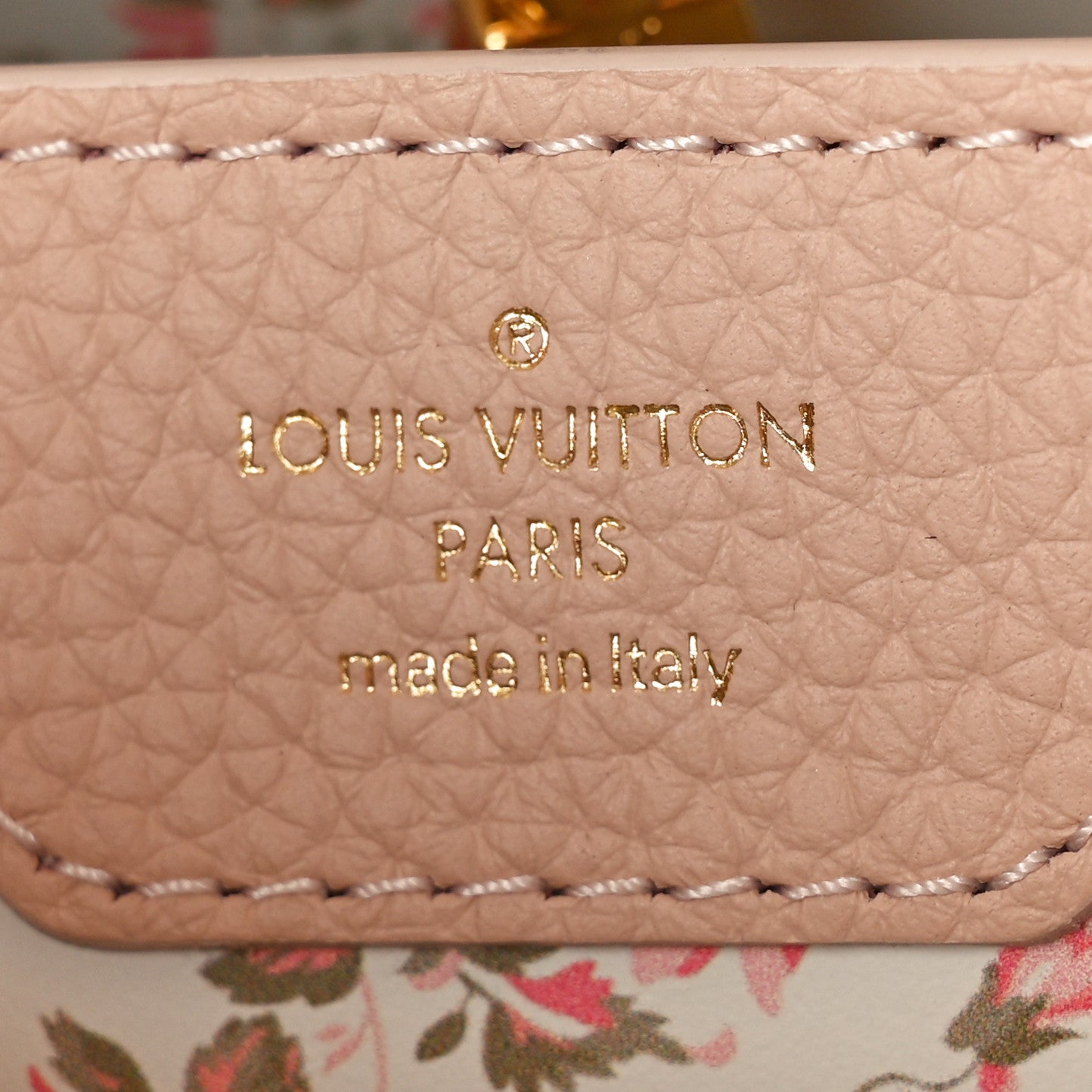 Taurillon LV Bloom Capucines MM Blush
