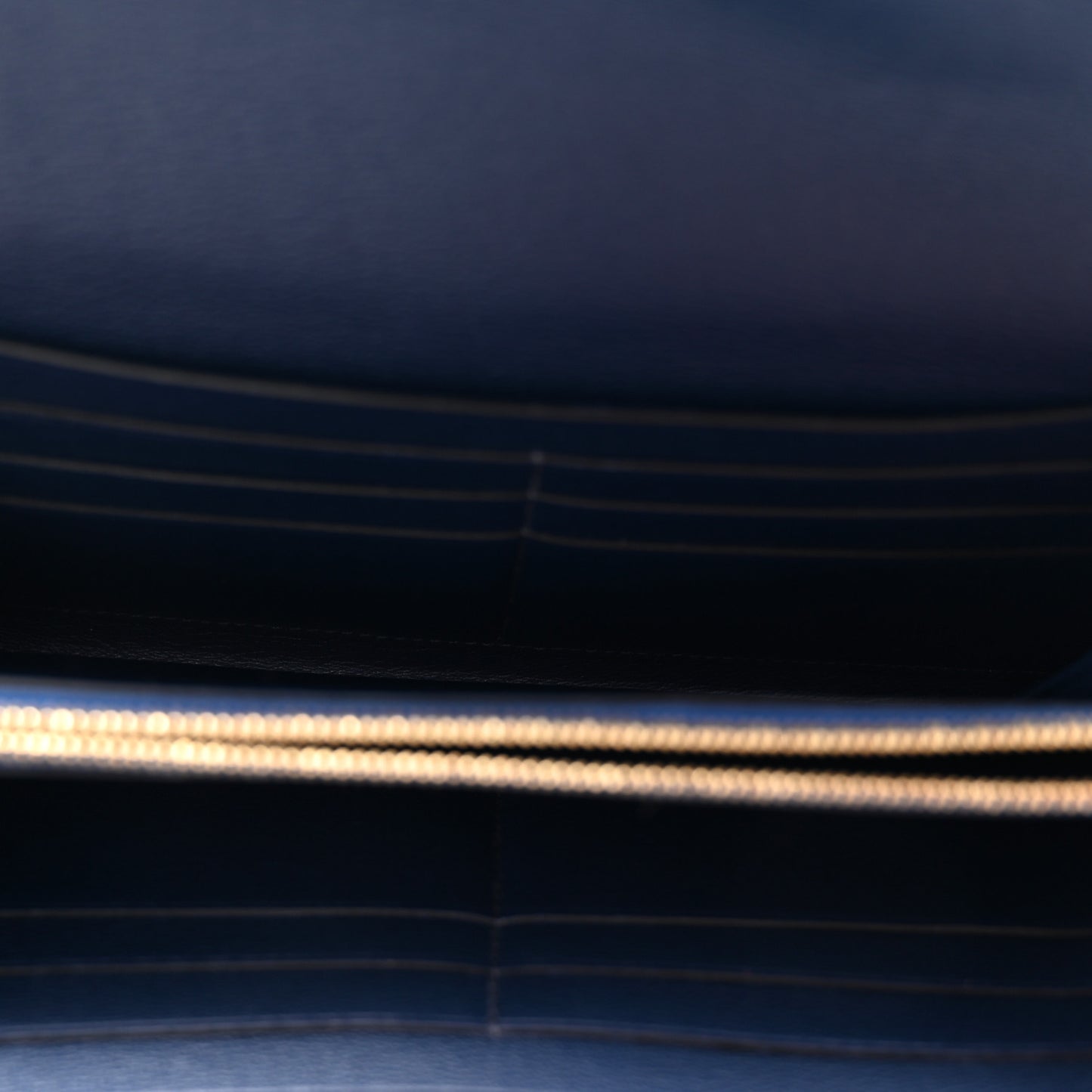 Shiny Alligator Kelly Longue Wallet Bleu Marine