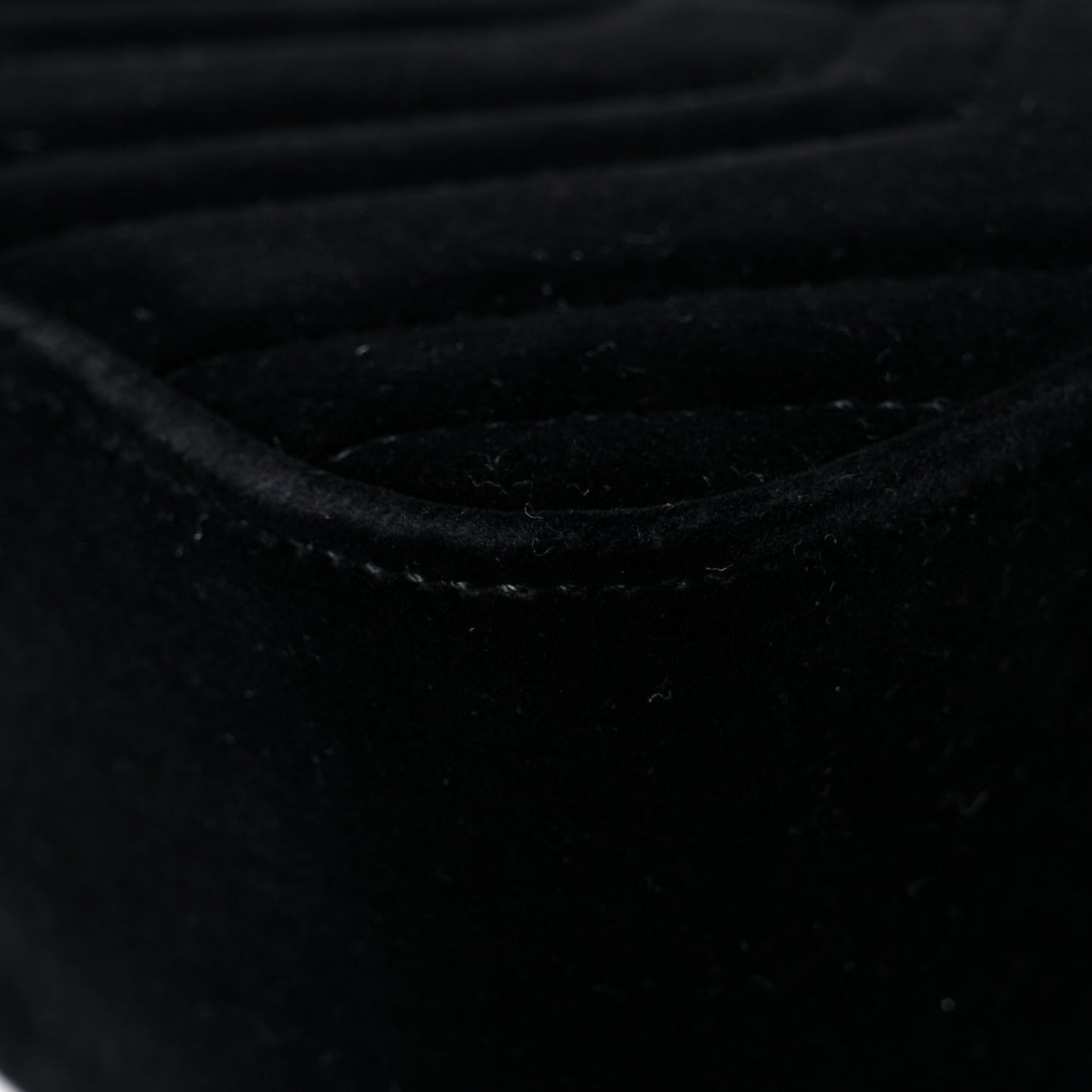 Velvet Matelasse Small GG Marmont Chain Shoulder Bag Black