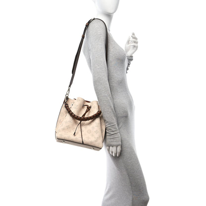 Louis Vuitton Mahina Muria Creme 2 of 9