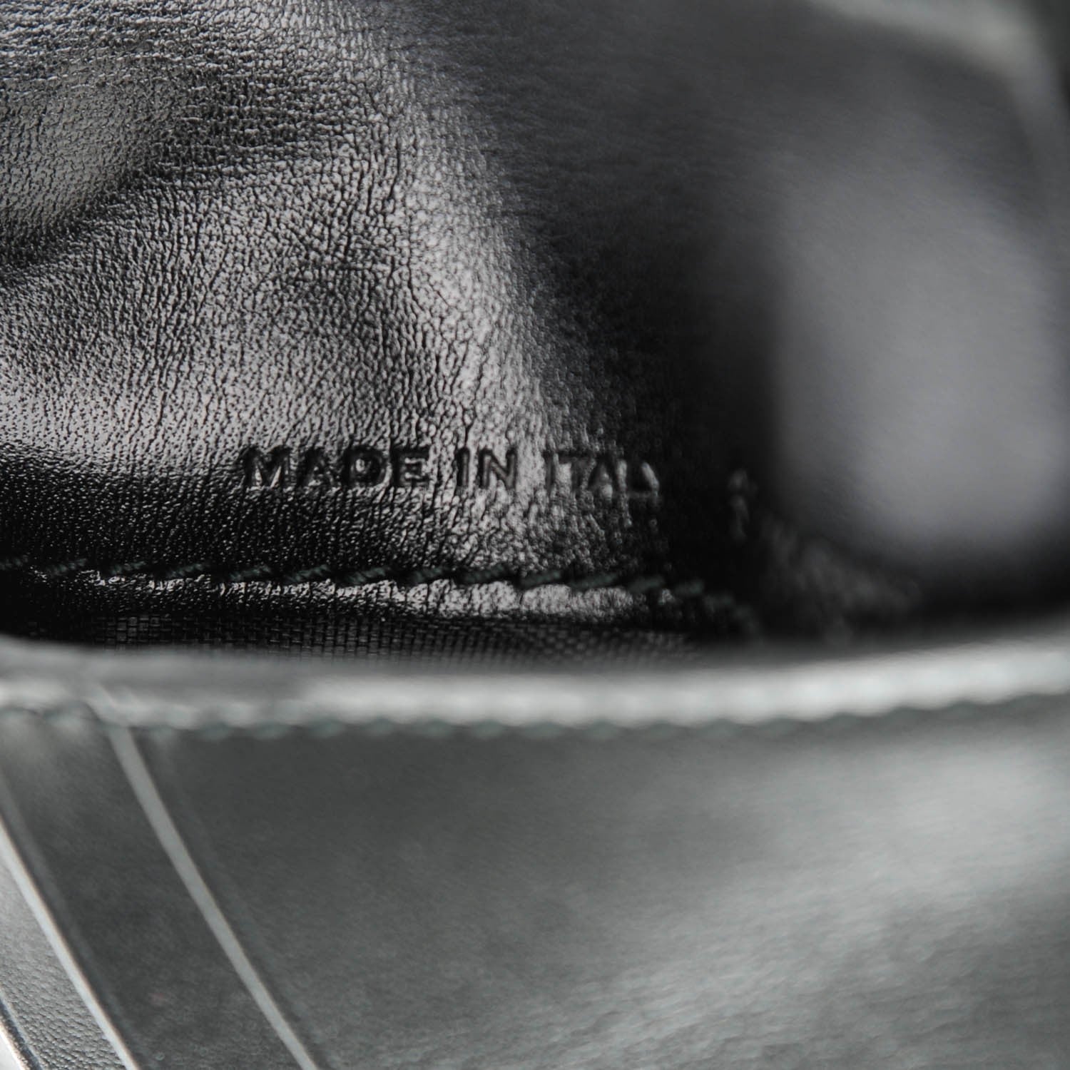 Saint Laurent Calfskin East West Wallet Black 8 of 8