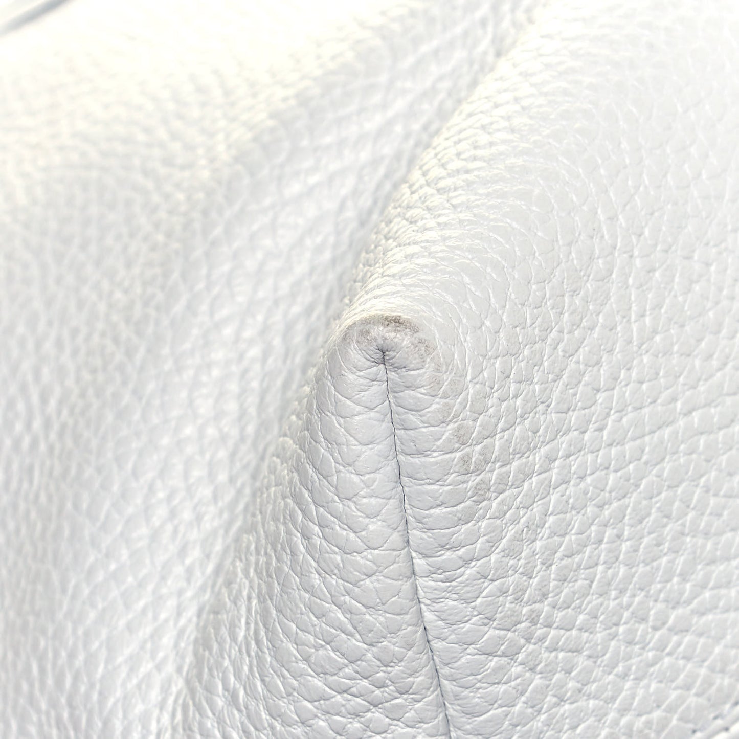 London Grainy Calfskin Medium Baynard Tote White