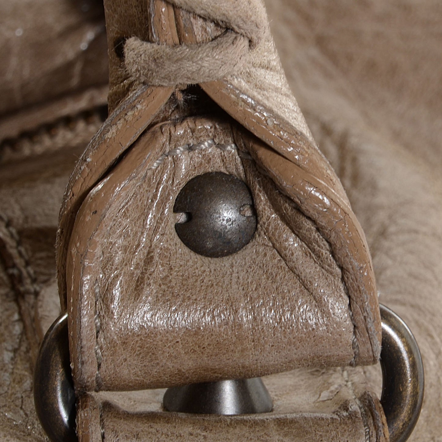 Chevre Classic Hardware Work Sandstone