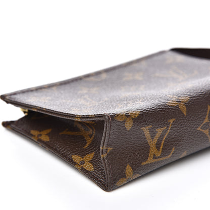 Louis Vuitton Monogram Toiletry Pouch 15 9 of 10