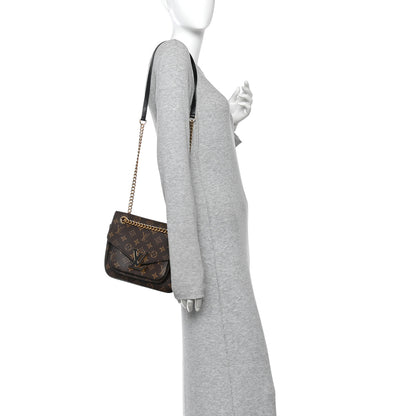 Louis Vuitton Monogram Passy 2 of 11