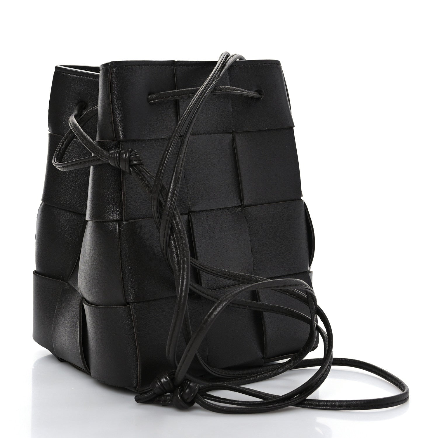 Bottega Veneta Nappa Maxi Intrecciato Cassette Bucket Bag Fondant 3 of 10