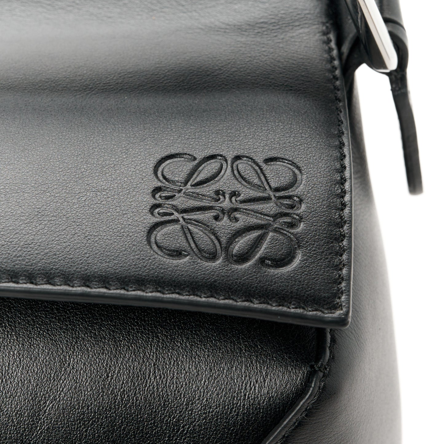 Calfskin Large Puzzle Edge Bag Black
