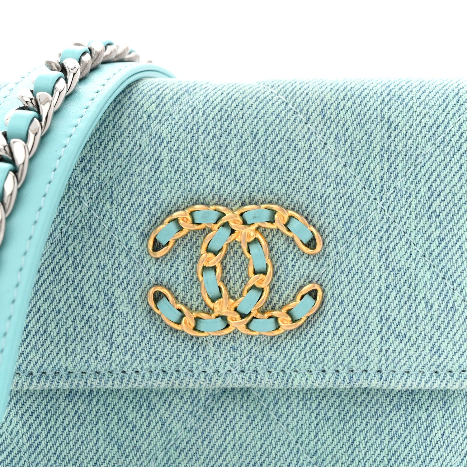 Chanel Denim Quilted Chanel 19 Flap Card Holder With Chain Light Blue 14 of 19