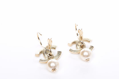 Chanel Crystal Pearl CC Drop Earrings Light Gold 5 of 7