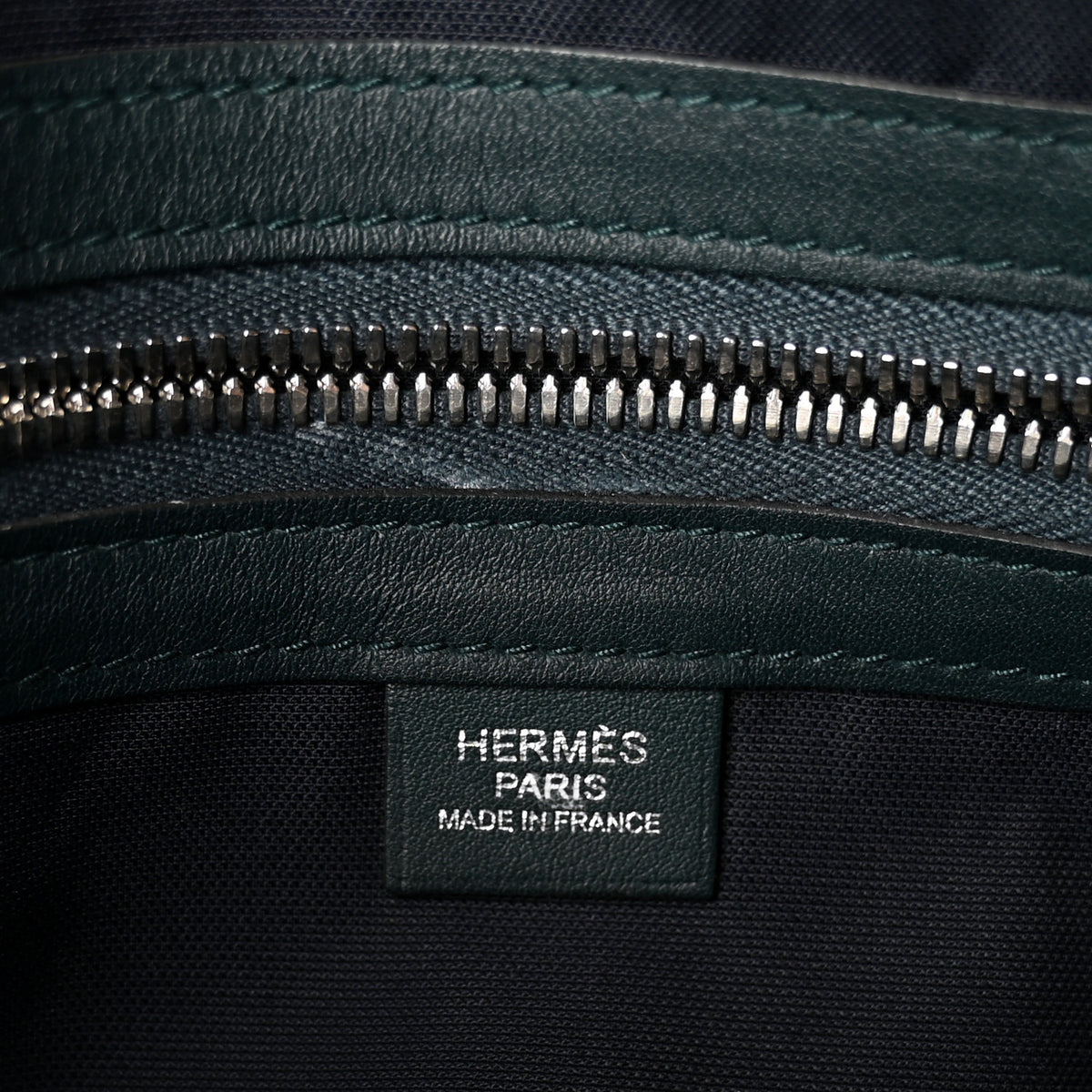Taurillon Cristobal Cityslide Belt Bag PM Bleu Indigo Vert Cypress