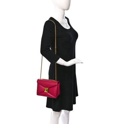 Valentino Garavani Nappa One Stud Chain Clutch Blossom 2 of 8