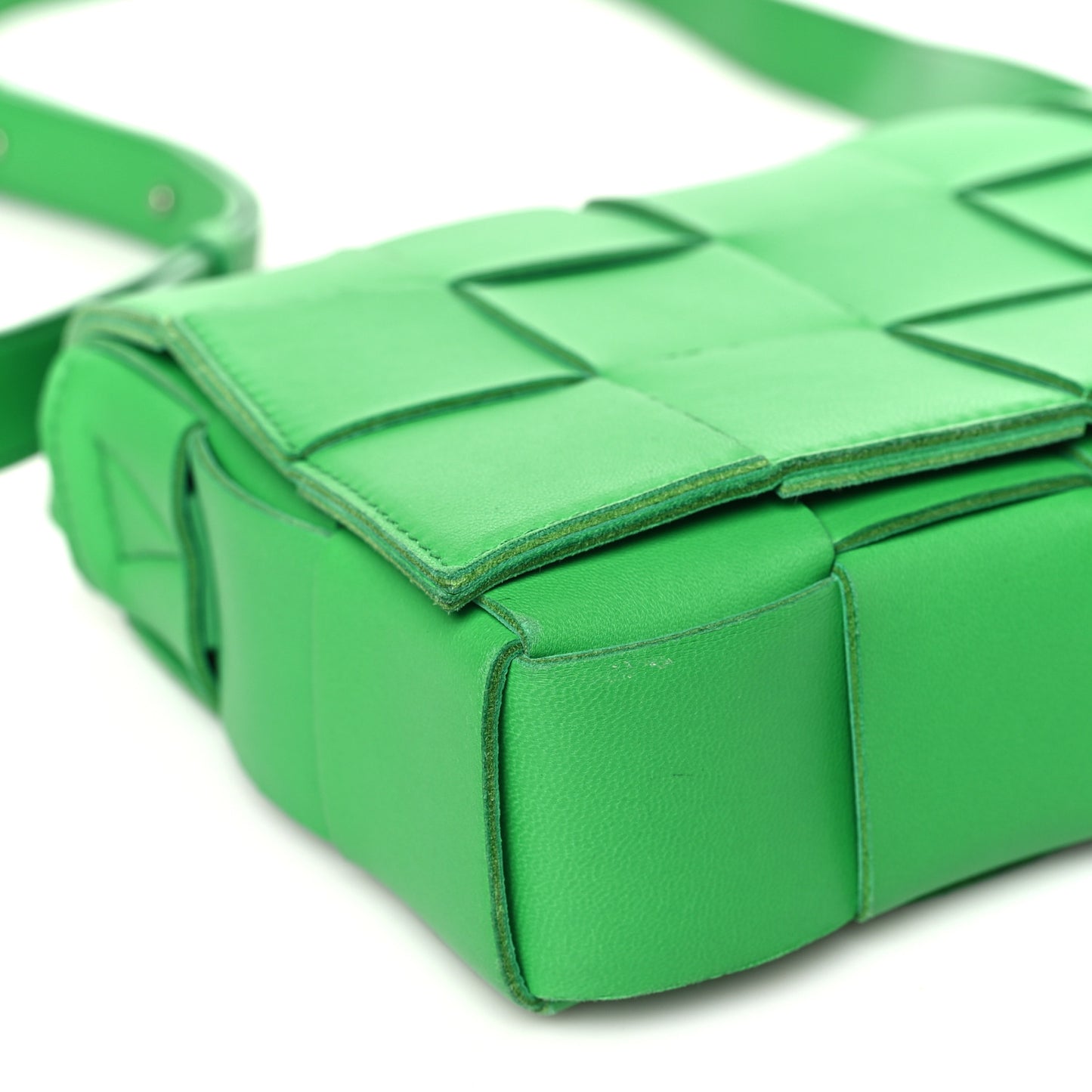 Lambskin Maxi Intrecciato Cassette Crossbody Bag Grass