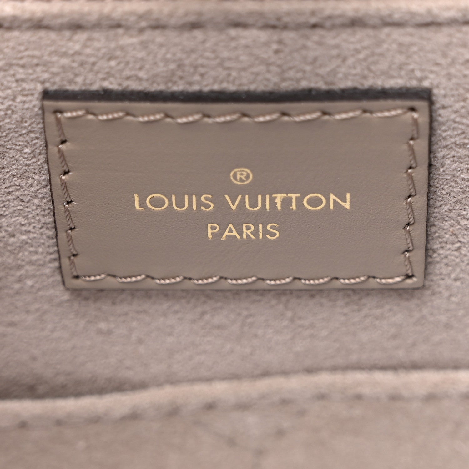Louis Vuitton Empreinte Monogram Giant Onthego MM Tourterelle 6 of 9