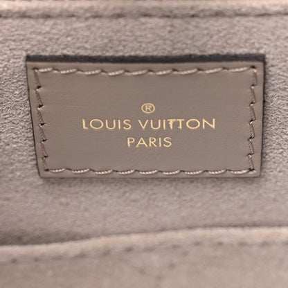 Louis Vuitton Empreinte Monogram Giant Onthego MM Tourterelle 6 of 9