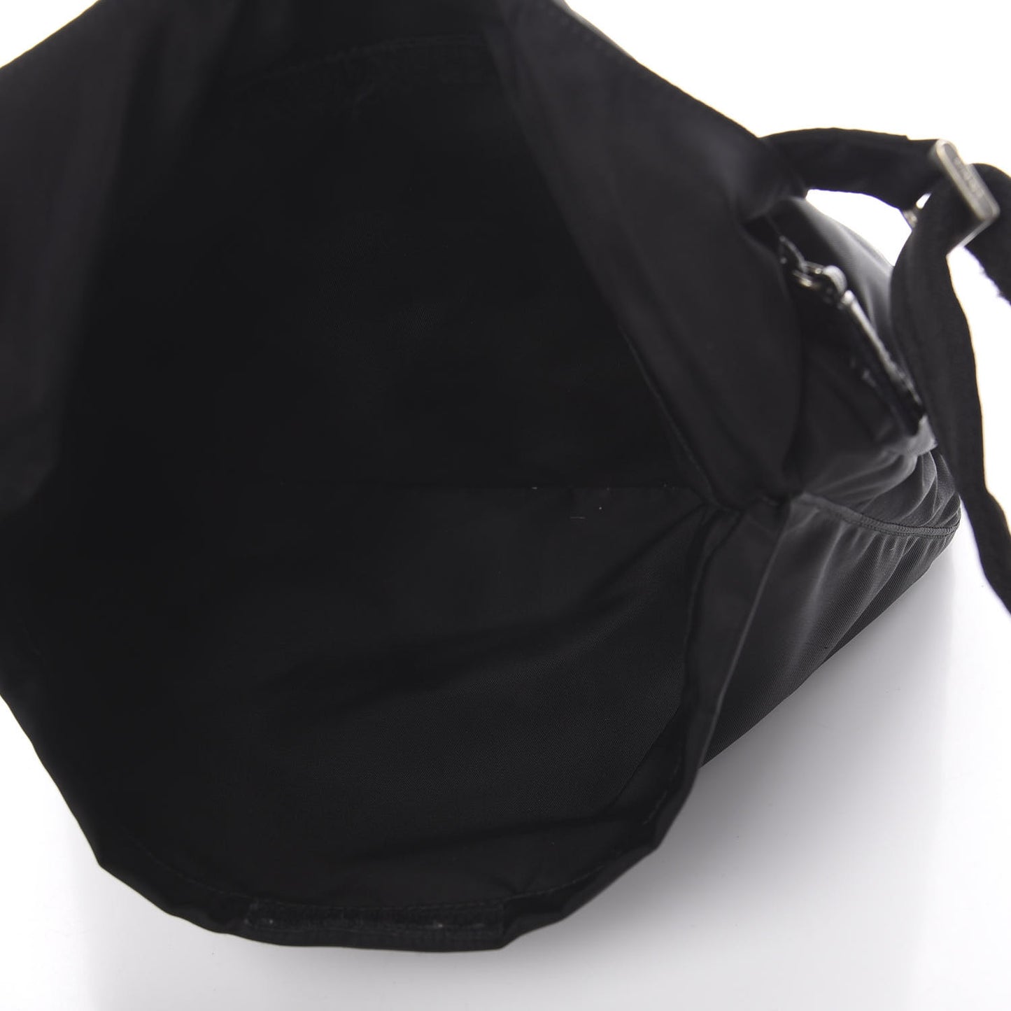 Nylon Flat Messenger Bag Black