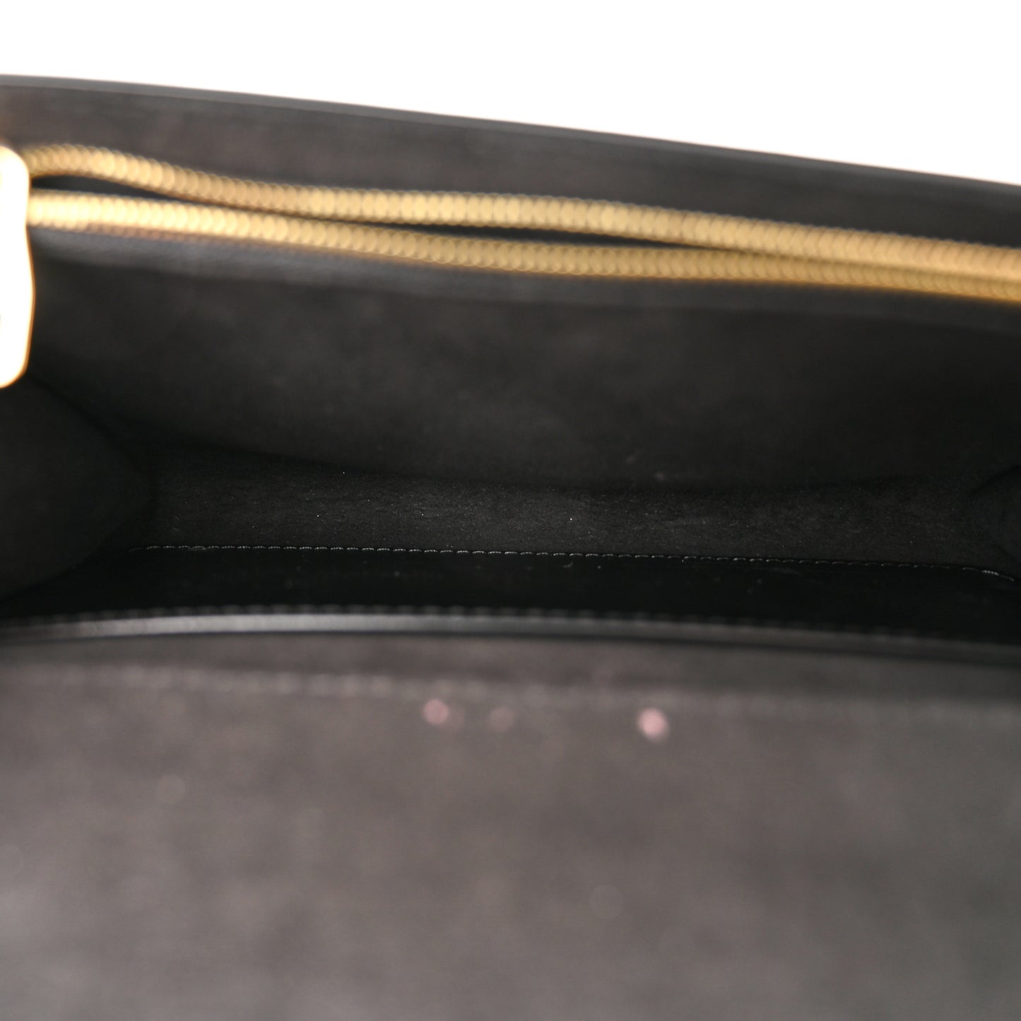 Calfskin Chain Louise GM Black