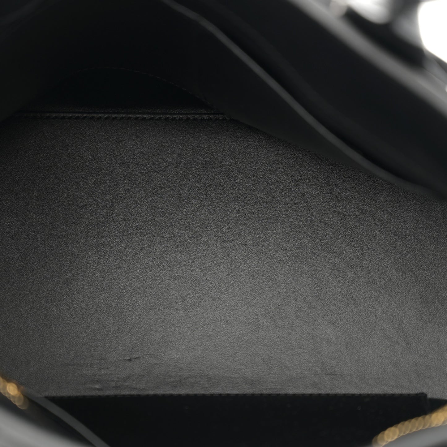 Supple Calfskin Medium Conti Black