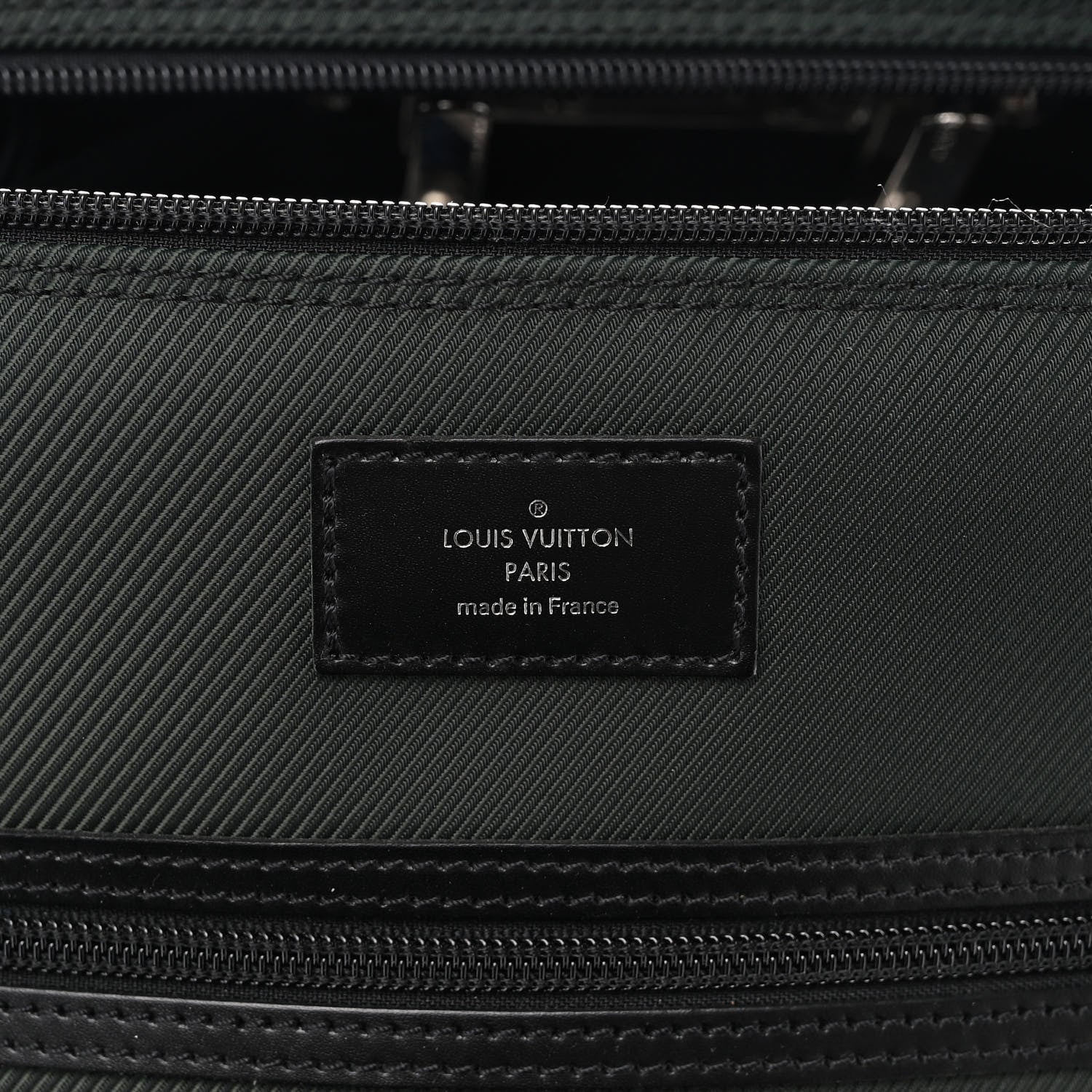 Louis Vuitton Taiga 7 Hanger Garment Carrier Epicea Black 6 of 14